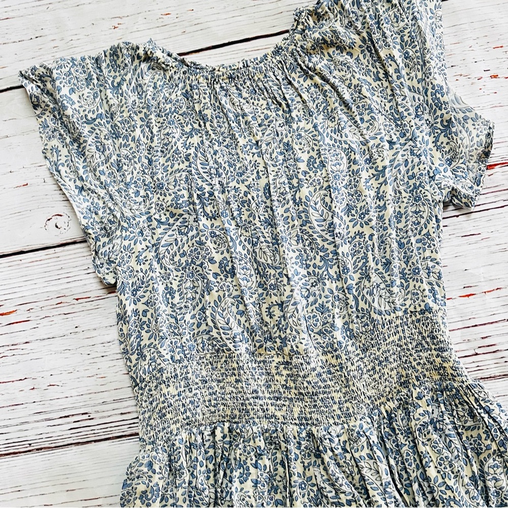 Women’s Floral Blue and White Dress! Size M - Picture 6 of 6